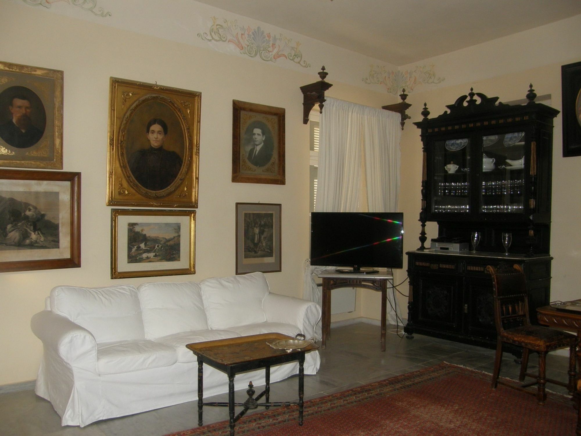Aristocratic 19Th Century Neo Classical Mansion With Private Pool Finikas  Extérieur photo